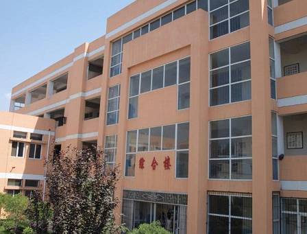 德陽富麗達(dá)服裝技術(shù)專修學(xué)校