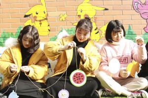 課堂“搬到”陽光下——記成都五月花高級技工學?？鞓穼W校法!