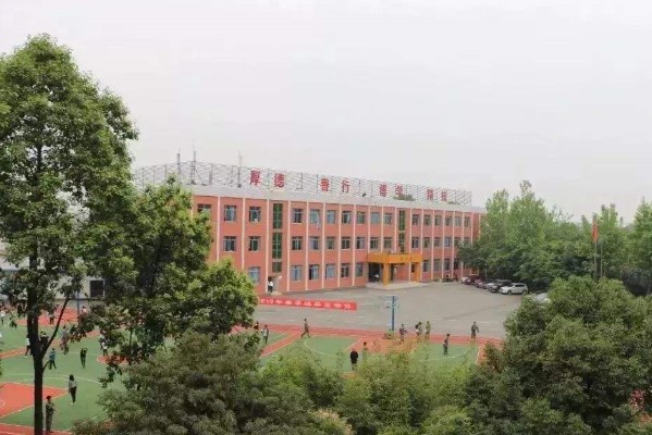 華夏旅游職業(yè)學校校園環(huán)境