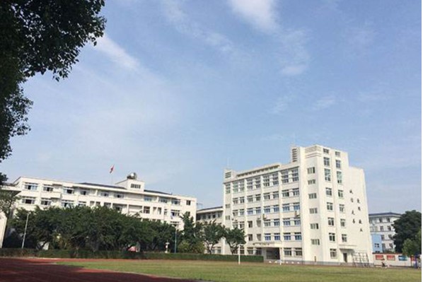 四川理工技師學院校園一角