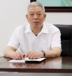 天府新區(qū)信息學(xué)院副院長 李房春