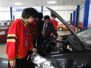 成都市汽車職業(yè)學(xué)校招生簡介「詳細」_四川哪所學(xué)校學(xué)習汽修行業(yè)比較好?