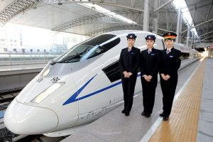 成都高鐵學(xué)校鐵路客運專業(yè)要求高嗎_四川職業(yè)技術(shù)學(xué)校排名榜_如何選擇成都職業(yè)技術(shù)學(xué)校?