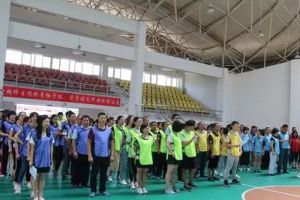 四川中職學(xué)校師資力量怎么樣 四川省針灸學(xué)校教職工趣味運(yùn)動會圓滿舉行