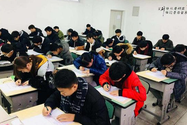 成都中專學校質量