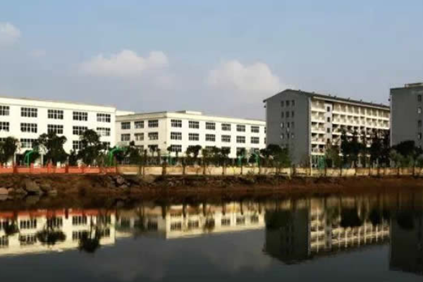 合江少岷職業(yè)技術(shù)學(xué)校