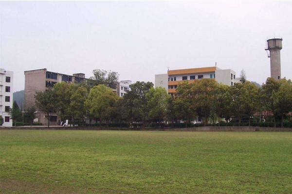 達(dá)州工貿(mào)職業(yè)技術(shù)學(xué)校