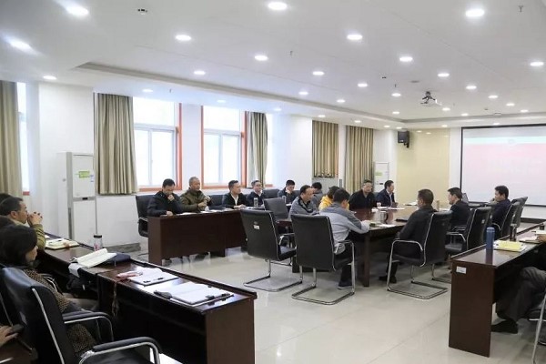 四川信息職業(yè)技術(shù)學(xué)院召開2019年主題教育集中學(xué)習(xí)研討會(huì)