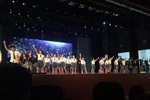 樂(lè)山市旅游學(xué)校參加樂(lè)職院迎新晚會(huì)