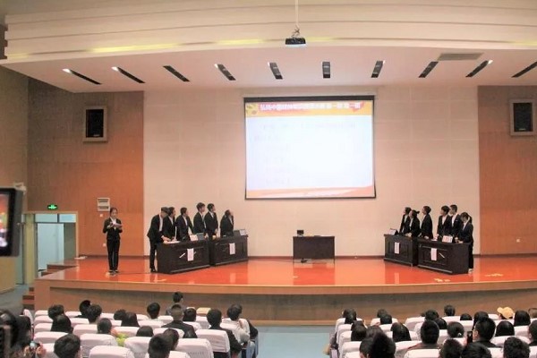 四川信息職業(yè)技術(shù)學(xué)院舉行思政課實(shí)踐教學(xué)知識競賽