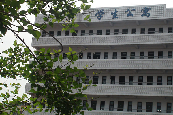 達(dá)州職業(yè)高級(jí)中學(xué)環(huán)境