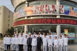 成都中專學(xué)校五月花學(xué)校現(xiàn)代學(xué)徒制班開班
