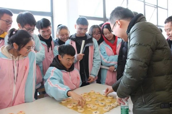 成都高中學(xué)校金堂中學(xué)校舉行德育主題活動