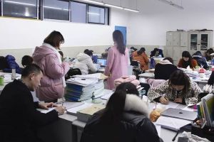 四川中職學(xué)校四川五月花技師學(xué)院舉行教師專業(yè)知識測試