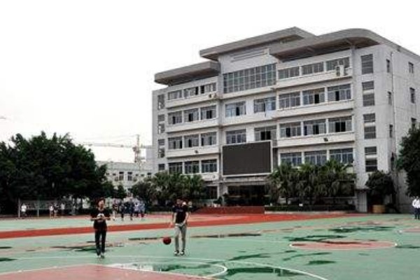 四川現(xiàn)代藝術學校成功舉行2020年藝術類專業(yè)考試