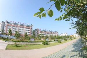 四川中職學(xué)校四川理工技師學(xué)院開展幫扶工作