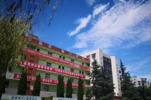 成都中專學校四川城市技師學院致全校師生和家長的一封信