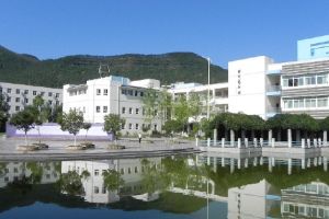 四川中職學校核工業(yè)成都機電學校做疫情防控工作