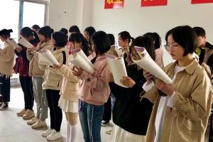 幼師專業(yè)娃，成都中專學(xué)校老師等你回家