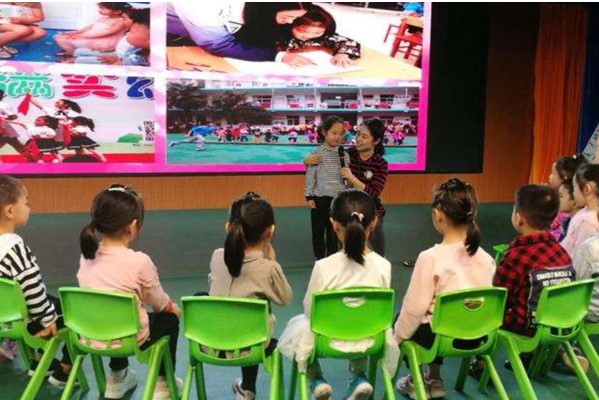 成都幼師學校