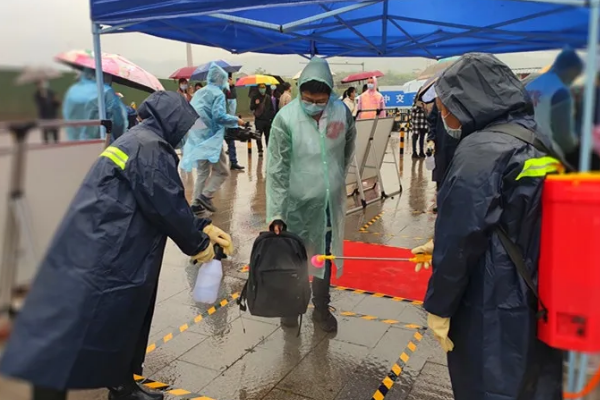 成都中專學校