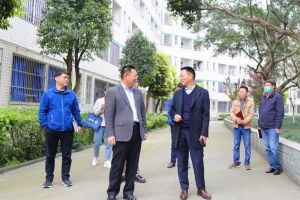 溫江人社局來四川理工技師學院指導2020年復學工作