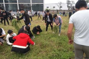 新時代成都中職學校：四川理工技師學院學生勞動最美