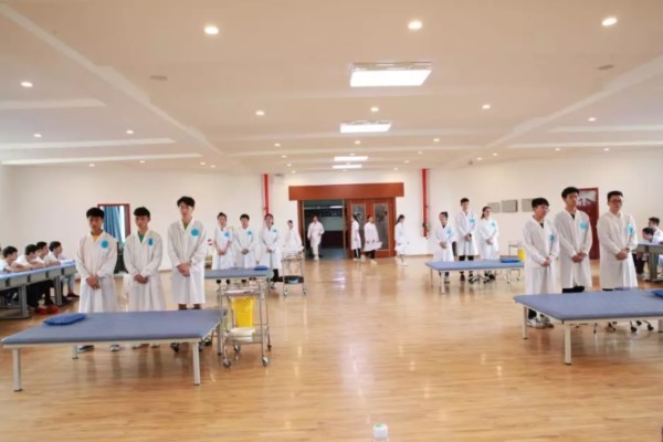 四川省針灸學校學生風采