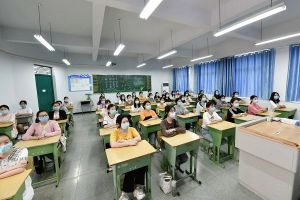 四川中職院校南充衛(wèi)校開(kāi)展心理健康專題教育講座
