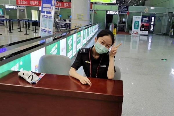 天府新區(qū)航空旅游職業(yè)學院何國芝