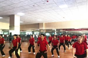 閬中師范學(xué)校工間操動(dòng)起來