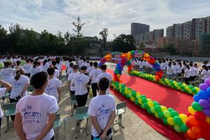 四川國盛技工學(xué)校舉辦十八歲成人禮