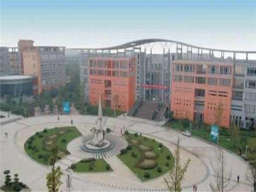 四川省城市技師學(xué)院收費(fèi)是多少