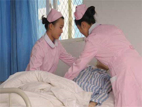 成都希望職業(yè)學(xué)校護(hù)理專業(yè)費(fèi)用
