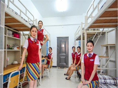 初中生讀成都東星航空職業(yè)學校高鐵專業(yè)有什么要求嗎