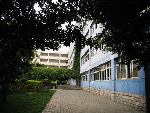 成都東星航空職業(yè)學?？孔V嗎