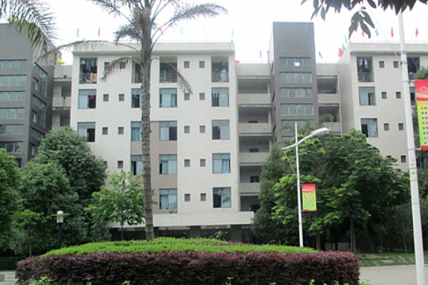 成都汽車職業(yè)技術(shù)學校