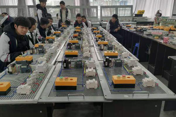四川科華高級技工學校電子專業(yè)好不好