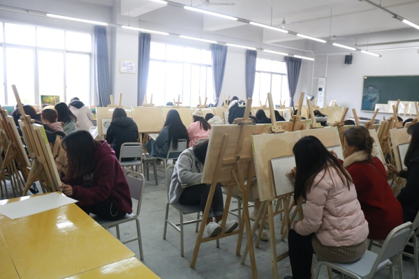 托普計算機(jī)職業(yè)學(xué)校怎么樣