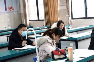 蒲江縣壽安中學(xué)校長是誰