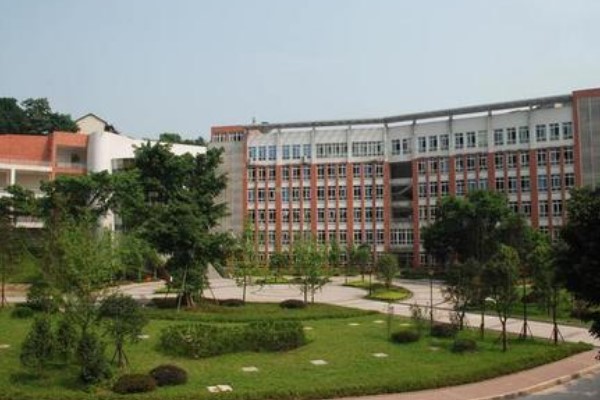 成都廣信數(shù)字技術(shù)職業(yè)學(xué)校