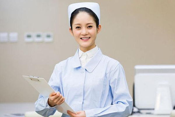 成醫(yī)一附院護士學校招生簡章
