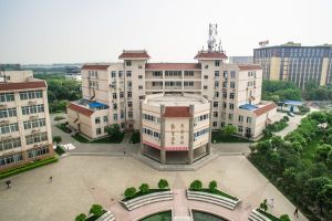 郫縣針灸學(xué)校上大學(xué)嗎