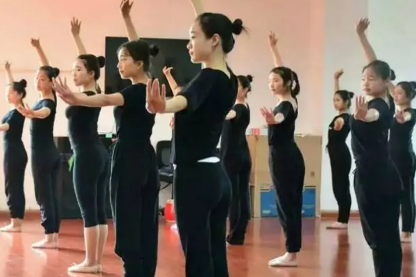 四川師范大學(xué)幼師學(xué)院