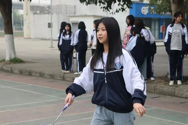 德陽科貿職業(yè)學院中職部好嗎