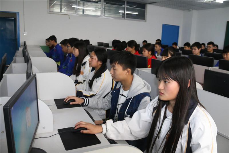 托普計(jì)算機(jī)學(xué)院計(jì)算機(jī)專(zhuān)業(yè)好不好