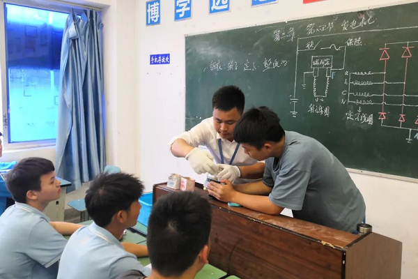 四川國(guó)盛技工學(xué)校教學(xué)質(zhì)量怎么樣
