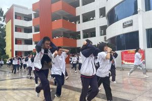 仁壽縣華興中學(xué)好嗎管理怎么樣