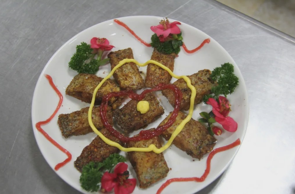 成都樹德中學(xué)博瑞實(shí)驗(yàn)學(xué)校食堂怎么樣