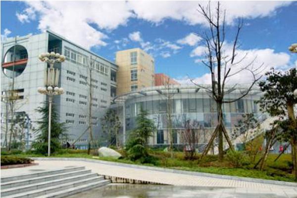 四川師范大學幼師學院招初中生嗎